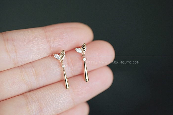 small leaf dangle drop earrings super feminine, Japanese and Korean style pure 14K gold gold earrings with zirconium diamonds,