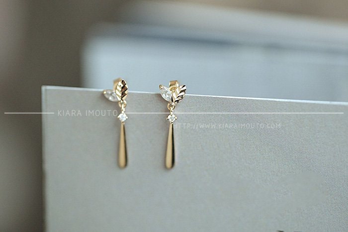 small leaf dangle drop earrings super feminine, Japanese and Korean style pure 14K gold gold earrings with zirconium diamonds,