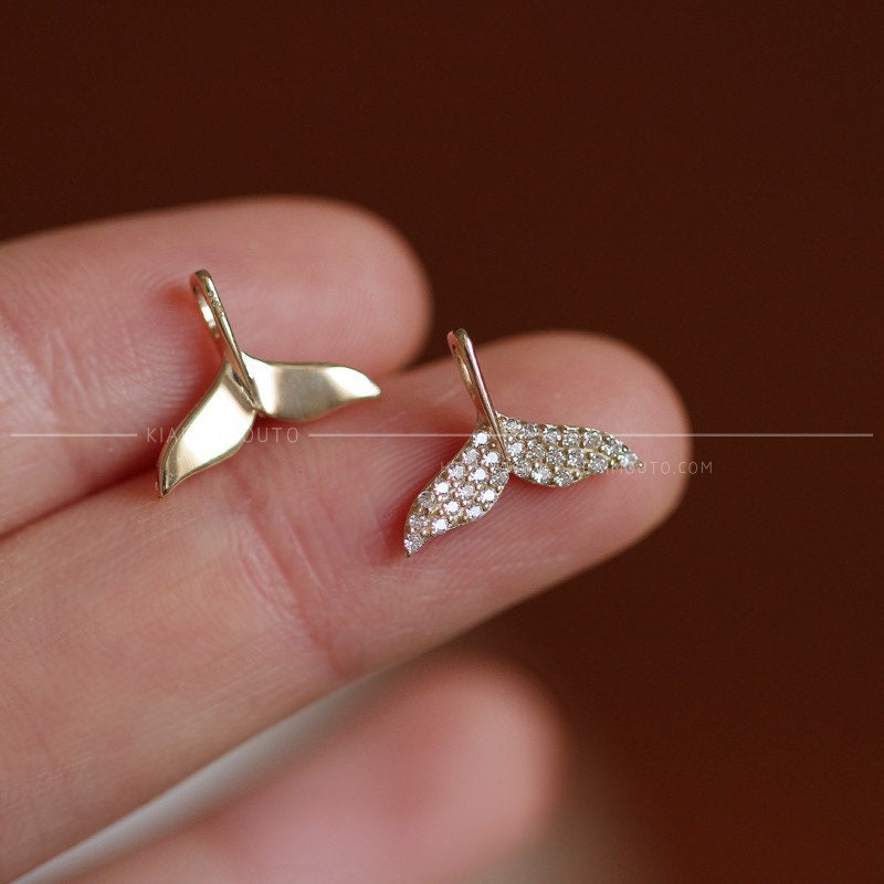 Cz Diamond Little Whale Tail Pendant Necklace, 9k Gold Mermaid Tail Pendant, Double Sided Pendant, Whale Tail Pendant, Whale Tail Necklace