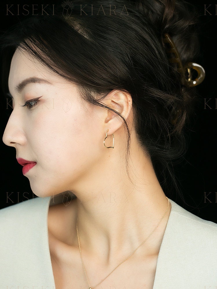 18k Solid Gold Heart Shaped Dangle Earrings, Cute Heart Charm Earrings, Delicate Heart Pendant Hoops, Valentine's Day Romantic Gift Earrings