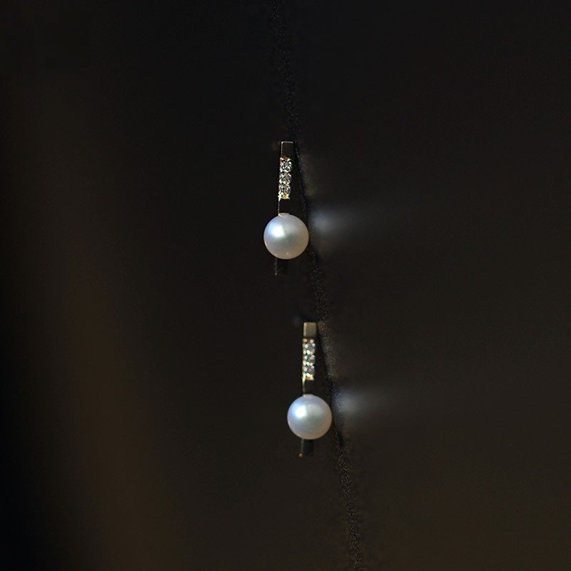 14k Real Pale Gold Natural Freshwater Pearl Temperament Stud Earrings Simple Pearl Word