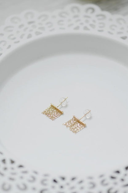 Gold Tassel Earrings, 9k Gold Earrings, Minimalist Earrings, Boho Chic Jewelry, Chain Earrings, Metallic Jewelry, Trendy Bohemian Jewels
