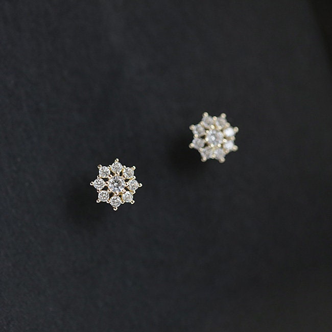 Snowflake Gold Stud Earrings, Made From Pure 9kt Gold and Cubic Zirconia, Jewelry For Women, Studs For Men, Studs Diamond Earrings, Diamond