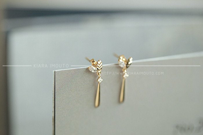 small leaf dangle drop earrings super feminine, Japanese and Korean style pure 14K gold gold earrings with zirconium diamonds,