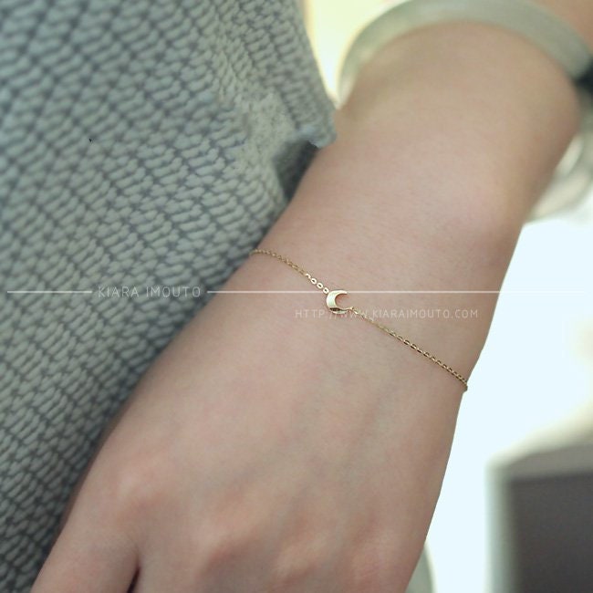 Slender Moon Bracelet, 14k Gold Minimalist Bracelet, Korean-Style Friendship Bracelet, Beautiful Fine Jewelry for Her, Crescent Moon