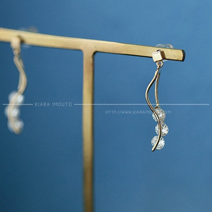 Wave Drop Earrings, 3 Round Cubic Zirconia Stud Earrings, Cubic Zirconia Drop Earrings, 925 Silver, 14K Gold Vermeil, Swarovski Earrings
