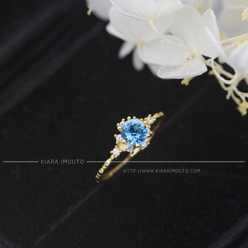 18K Solid Gold London Blue Topaz Ring, Round Blue Topaz Gold Ring with CZ Diamonds, Blue Topaz Engagement Ring, Blue Topaz Wedding Ring