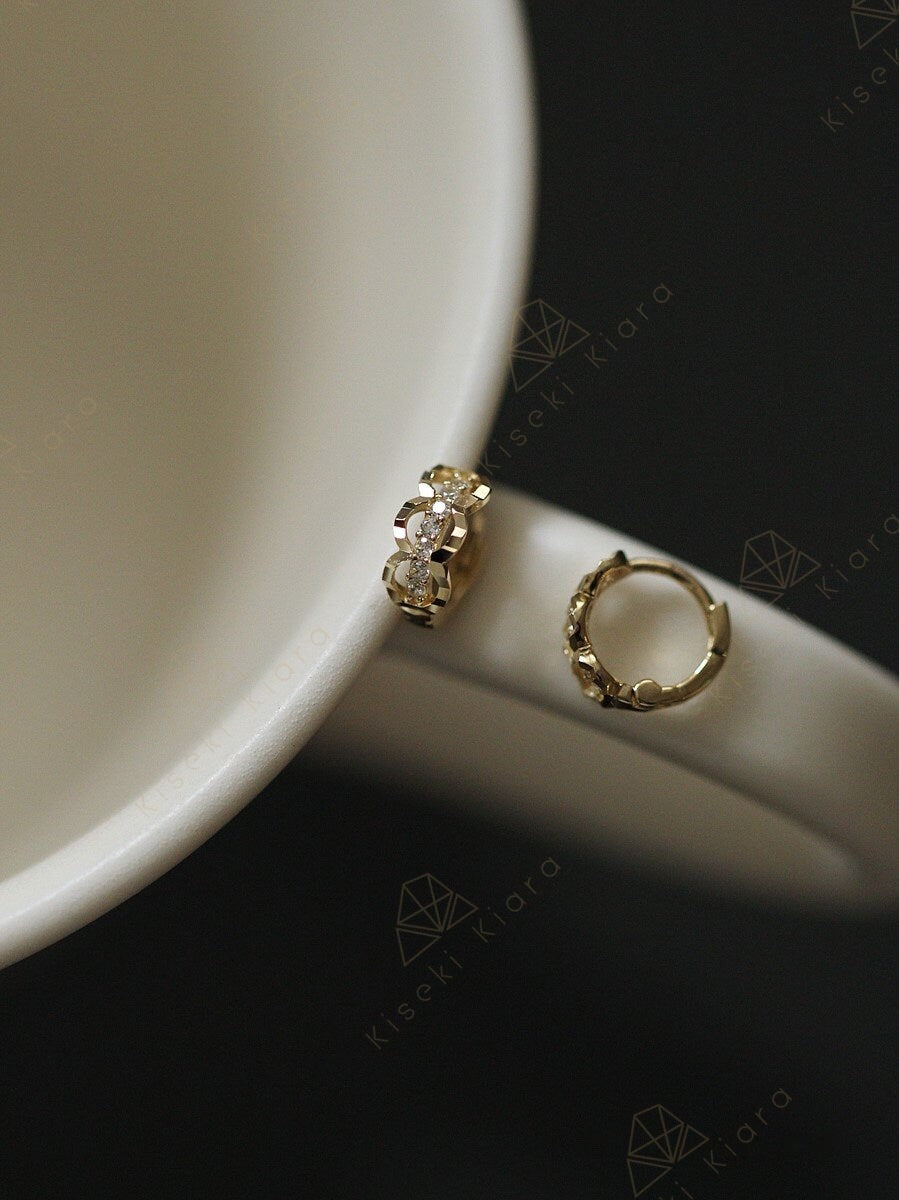 Cartilage Piercing Earrings, Small Hoop Earrings For Upper Ear, Huggie Helix Earring, 9k Tight Hoops, Hypoallergenic For Sensitive Earrings