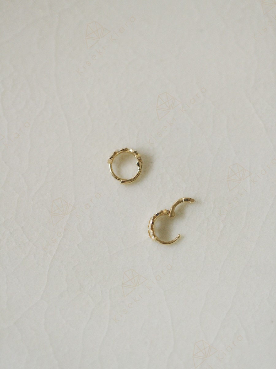 Cartilage Piercing Earrings, Small Hoop Earrings For Upper Ear, Huggie Helix Earring, 9k Tight Hoops, Hypoallergenic For Sensitive Earrings